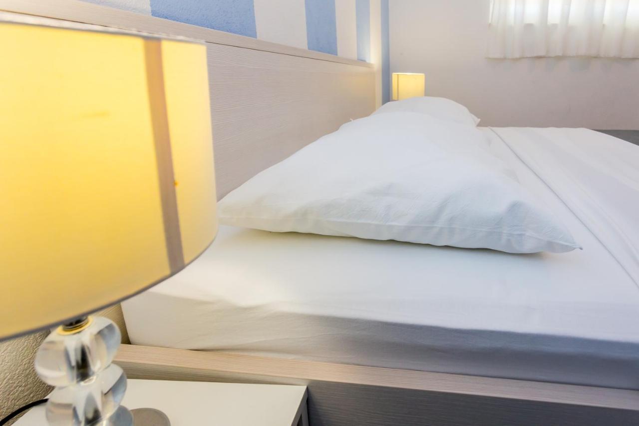 Apartments Magdales Omiš Pokój zdjęcie