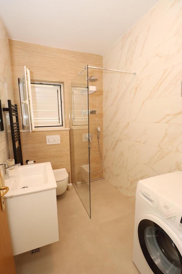 Apartments Magdales Omiš Zewnętrze zdjęcie
